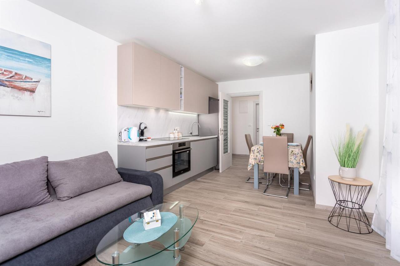 Kvarner Bay - Apartments 2 & 4 Рієка Екстер'єр фото